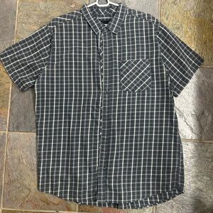 Hurley Short Sleeve Button Down Shirt Size XL